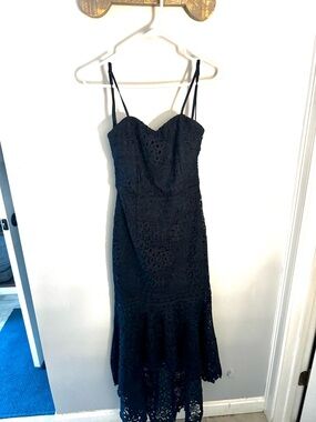 Elegant Navy Blue Lace Midi Dress with Spaghetti Straps